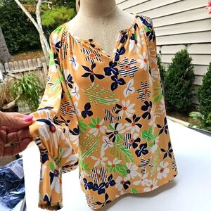 Cabi size 1 floral top. Casual, business casual